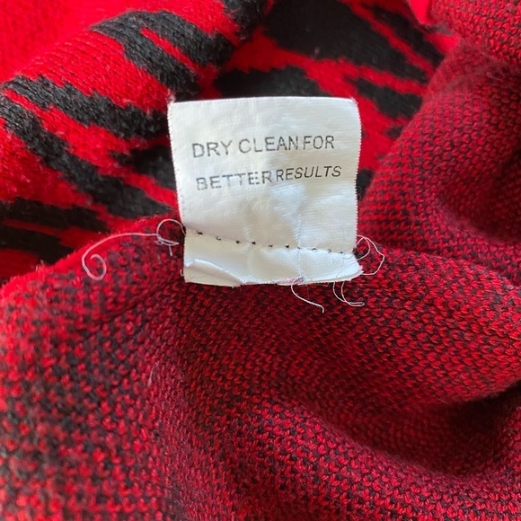 Red & Black Fair Isle Pattern Pullover Crewneck Long Sleeves Sweater, Sz: XL - Picture 8 of 9
